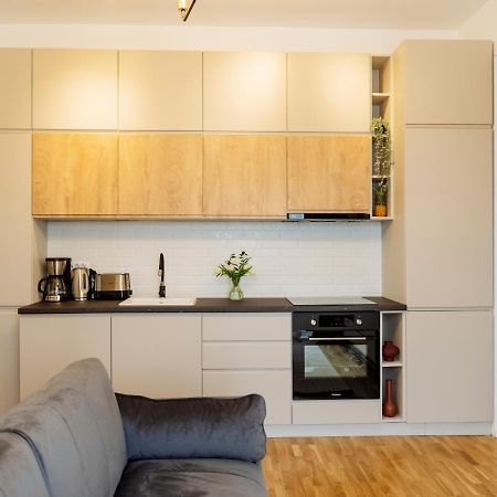 Sunny 2Br Flat - Top Location - Amazing Balcony Bucharest Luaran gambar
