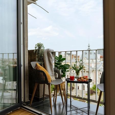 Sunny 2Br Flat - Top Location - Amazing Balcony Bucharest Luaran gambar