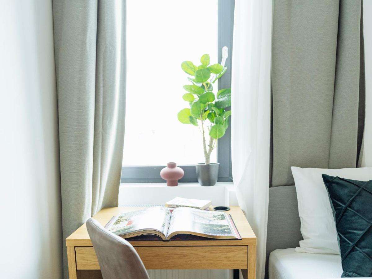 Sunny 2Br Flat - Top Location - Amazing Balcony Bucharest Luaran gambar