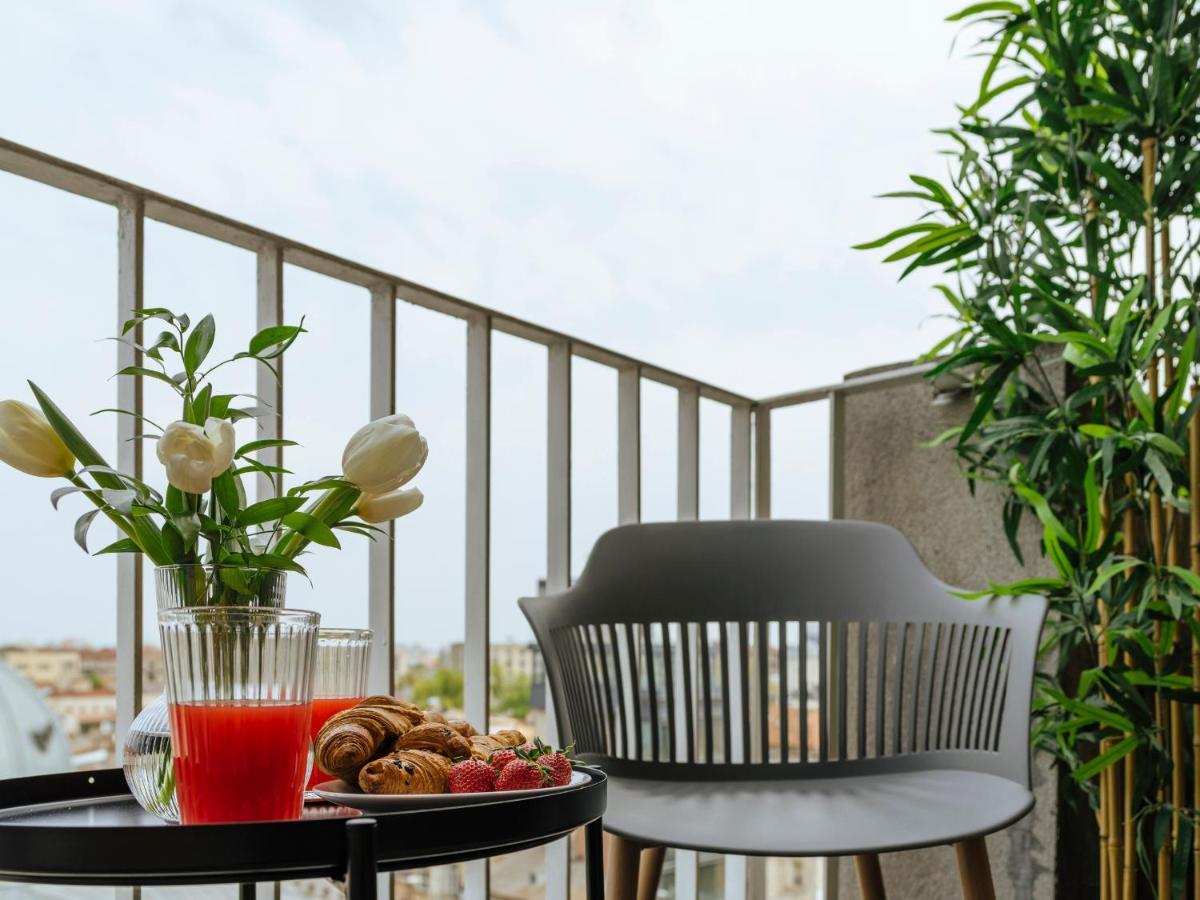 Sunny 2Br Flat - Top Location - Amazing Balcony Bucharest Luaran gambar