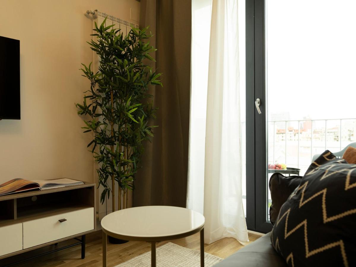 Sunny 2Br Flat - Top Location - Amazing Balcony Bucharest Luaran gambar