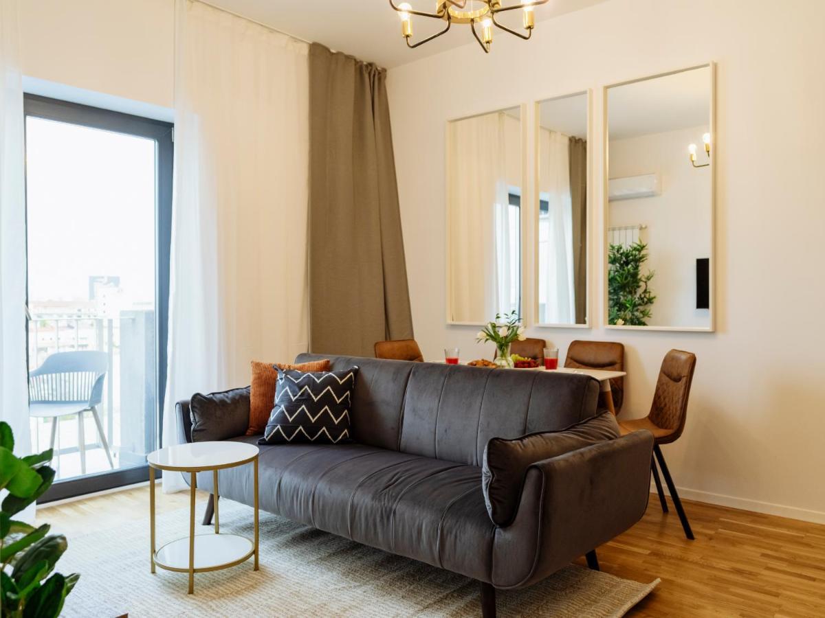 Sunny 2Br Flat - Top Location - Amazing Balcony Bucharest Luaran gambar